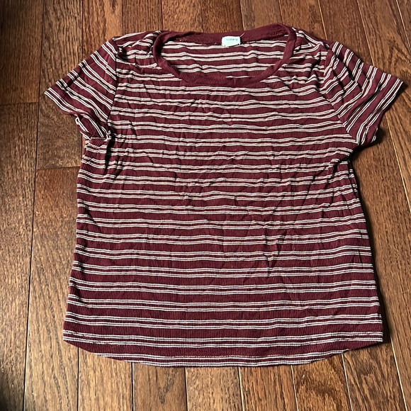 GARAGE Burgundy Striped Cropped Tee Size M - Picture 1 of 3